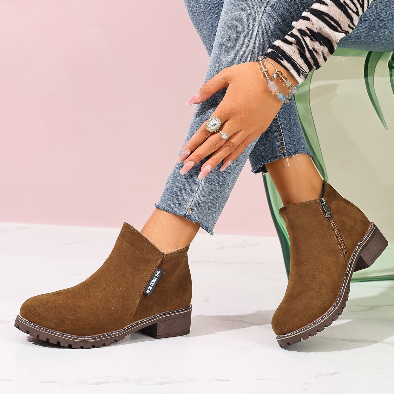 Women's chunky heel suede side zipper boots