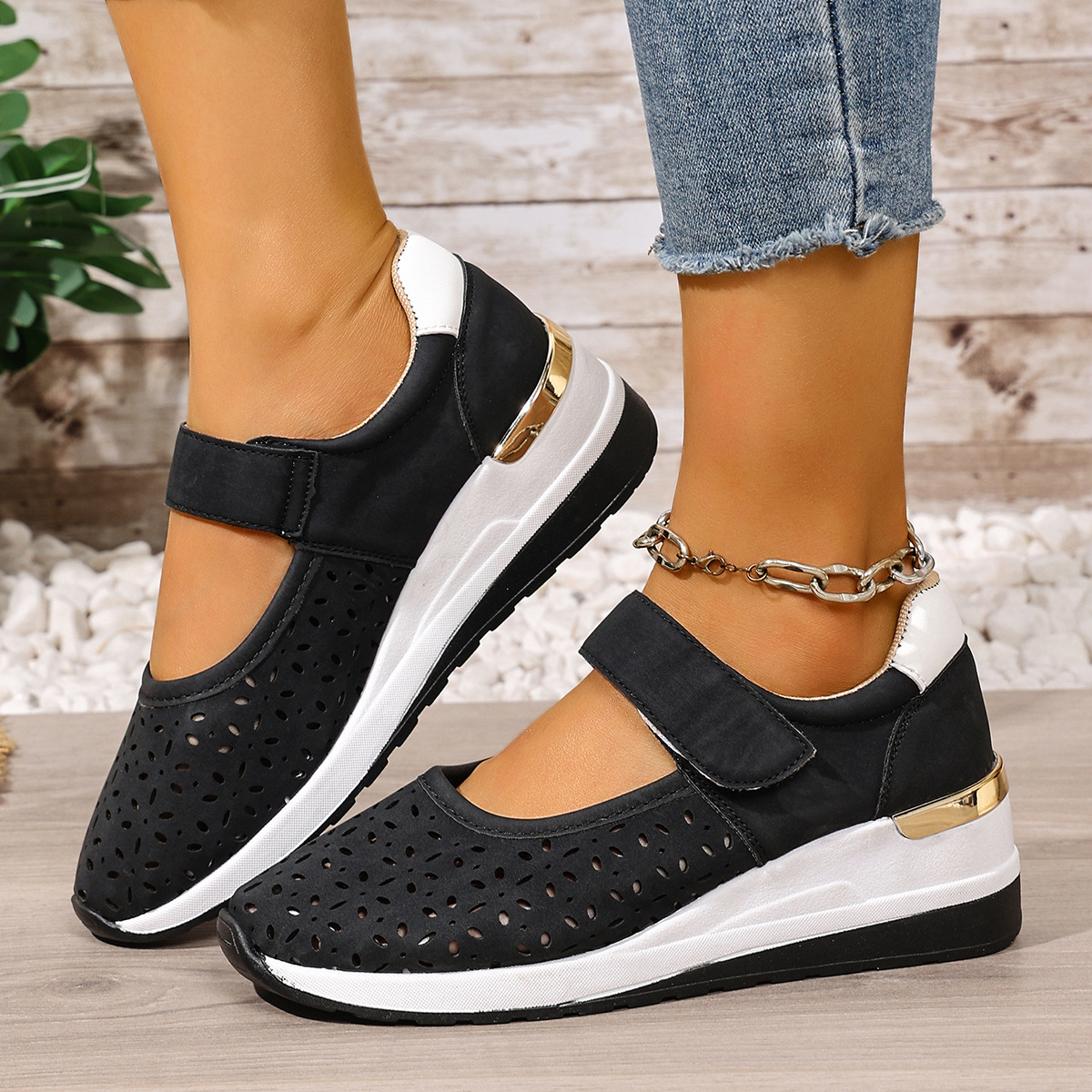 🔥Women's Summer Breathable Lightweight Adjustable Velcro Wedge Heel Sneakers