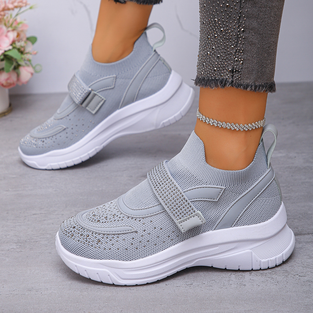 Women's breathable orthopedic sneakers