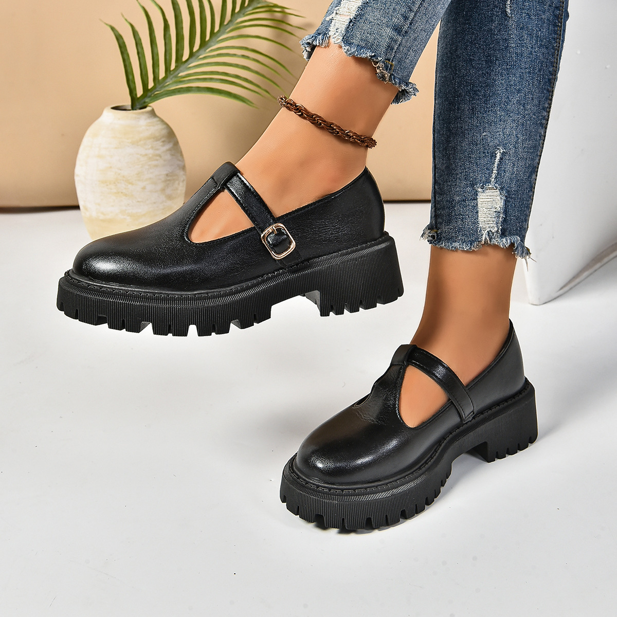 Women's Adjustable Buckle Platform/Flat leather shoes