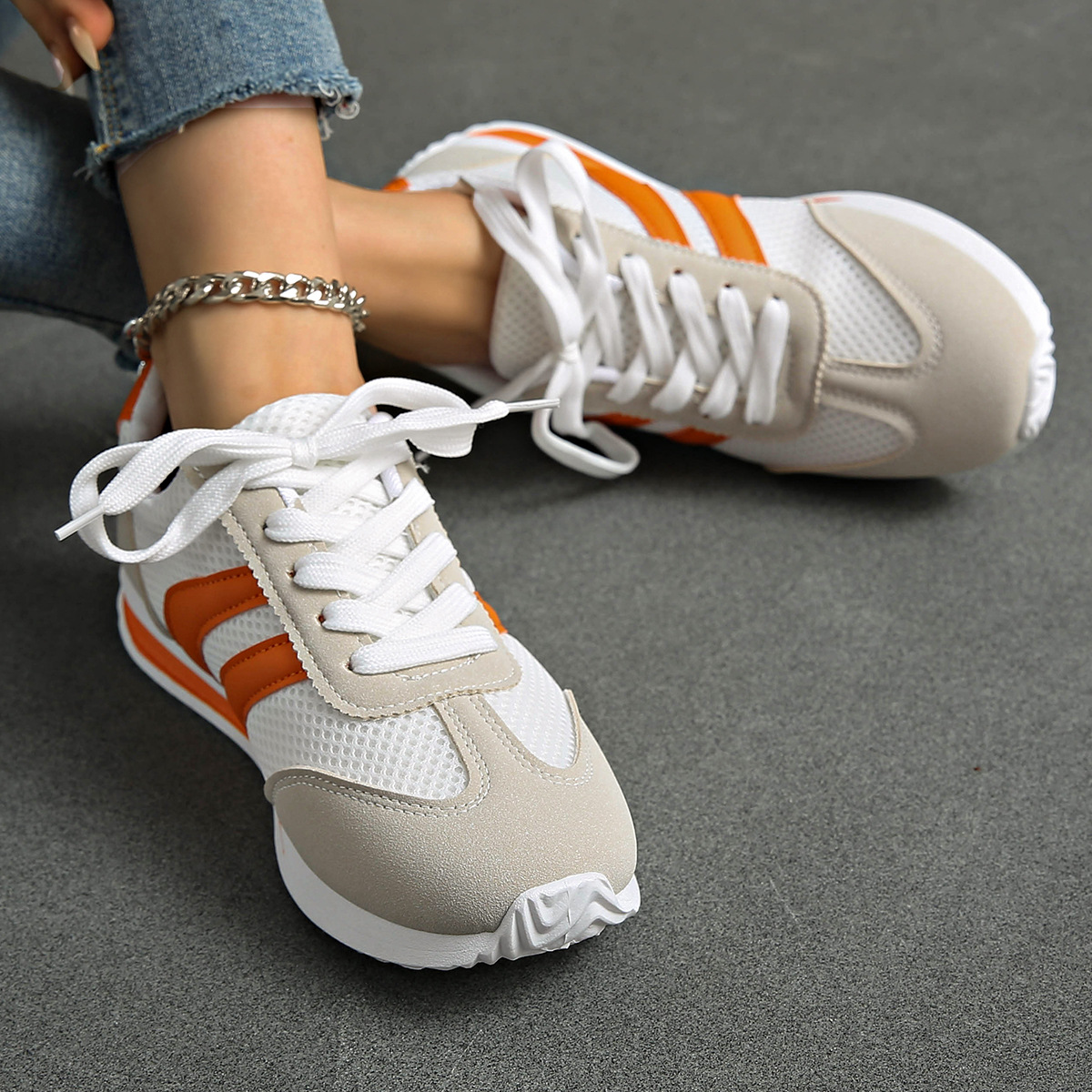 🔥Women's breathable non-slip lace-up sneakers