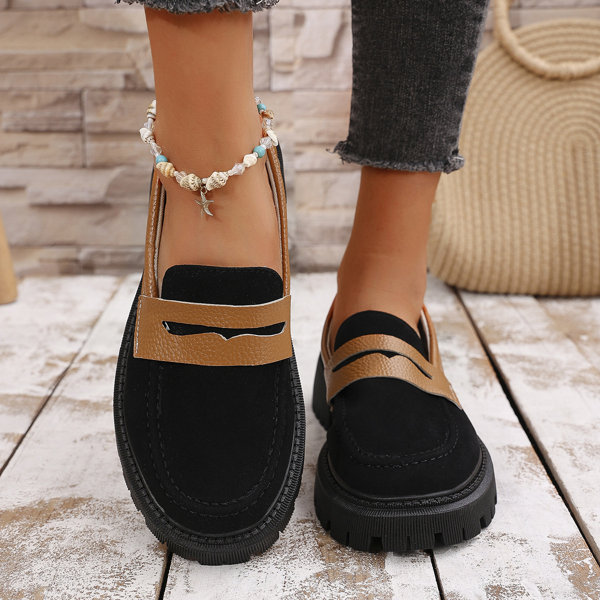 Women's fashionable thick-soled slip-on loafers