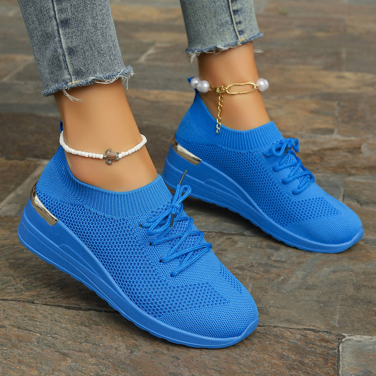Women's mesh breathable lightweight orthopedic lace-up sneakers