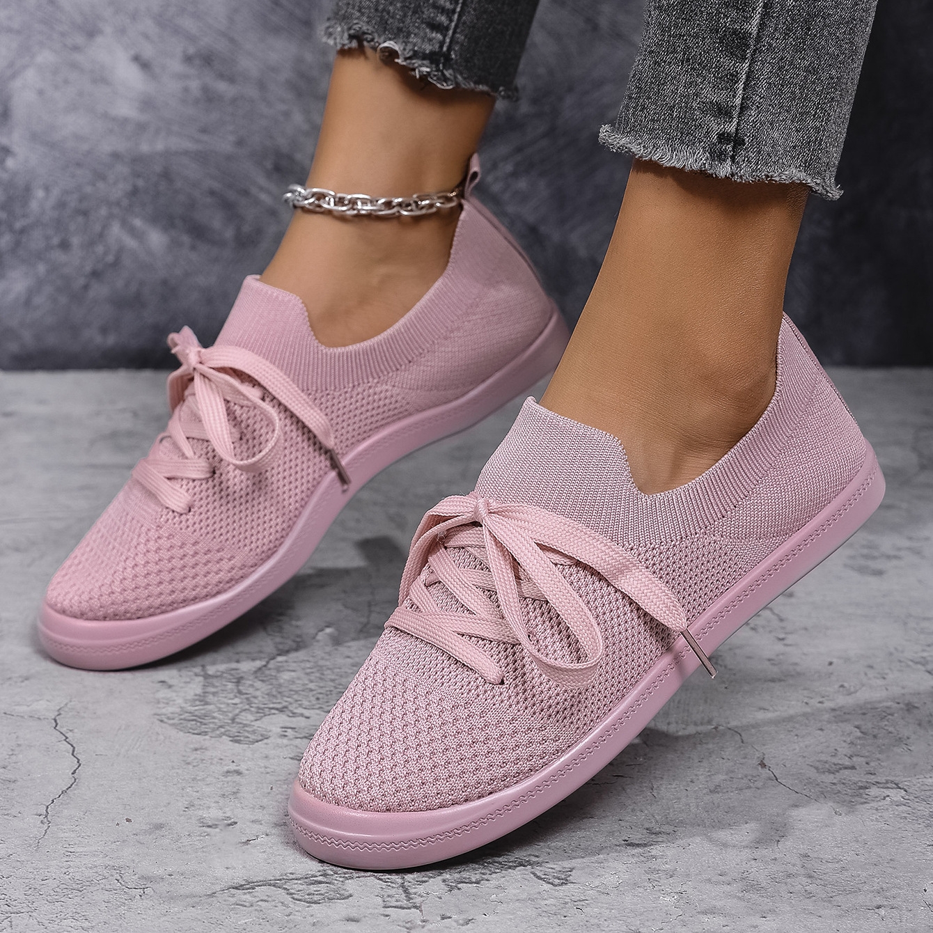 🔥Hot Sale🔥Ladies summer new breathable lightweight lace-up flat shoes