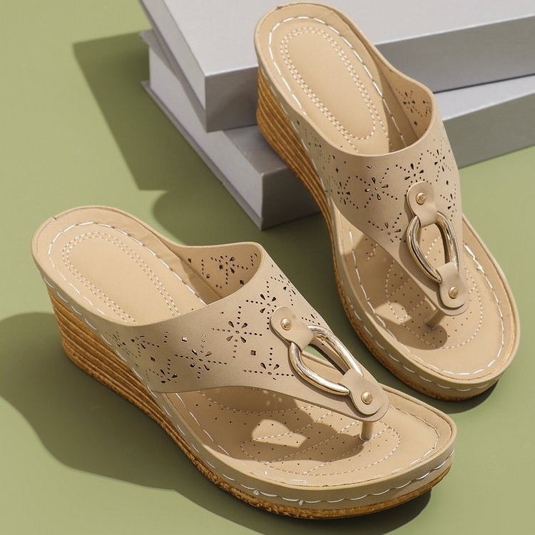 🔥2025 Summer Imitation Wood Wedge Thick-soled Casual Flip Flop - Buy 2 get free shipping