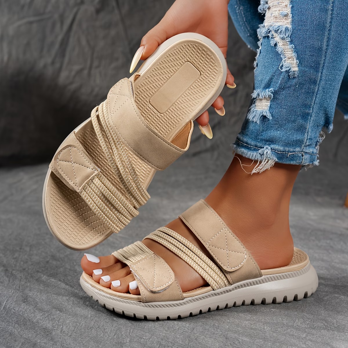 Women's Summer Fashion Sandals - Casual Beach Shoes, Low Heel, Comfortable, Suitable for Outdoor Vacations and Everyday Wear