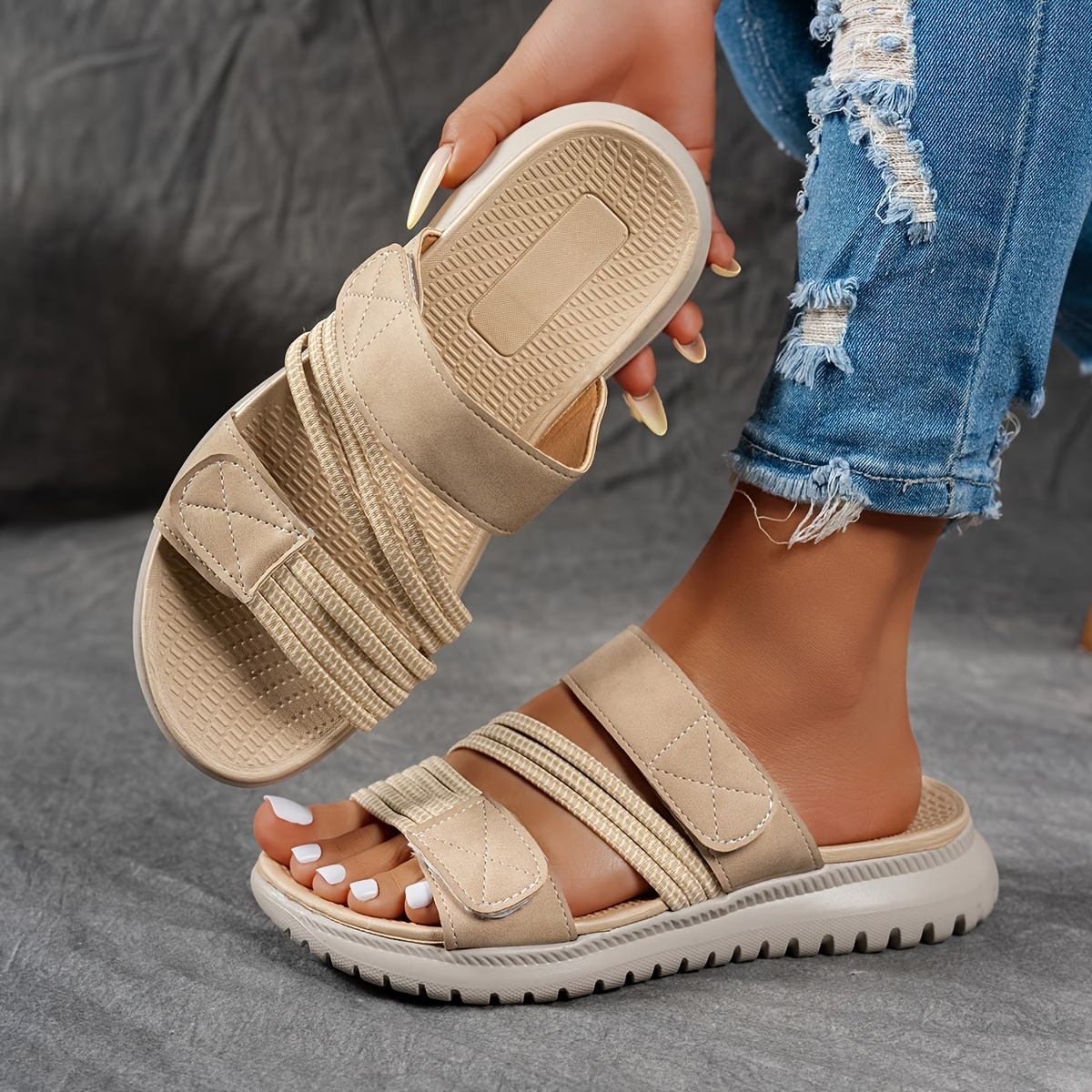 Women's Summer Fashion Sandals - Casual Beach Shoes, Low Heel, Comfortable, Suitable for Outdoor Vacations and Everyday Wear