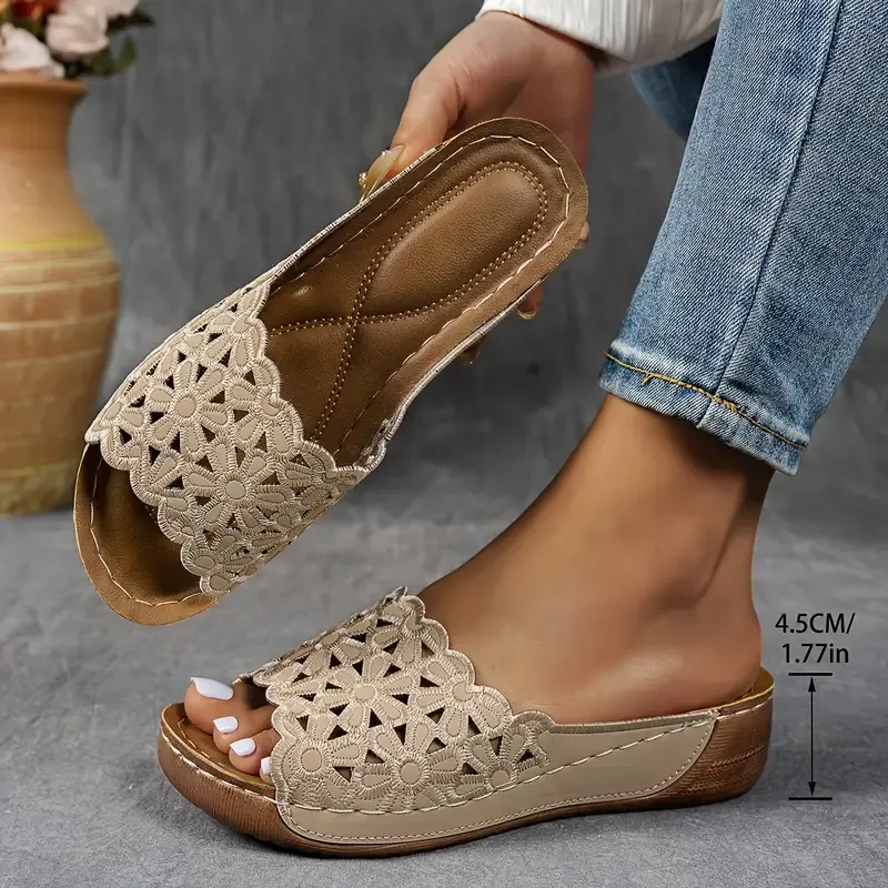 🔥HOT SALE🔥Ladies lightweight and comfortable slip-on sandals