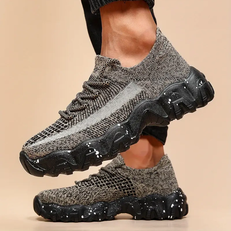 Men's knitted breathable and comfortable non-slip lace-up sneakers