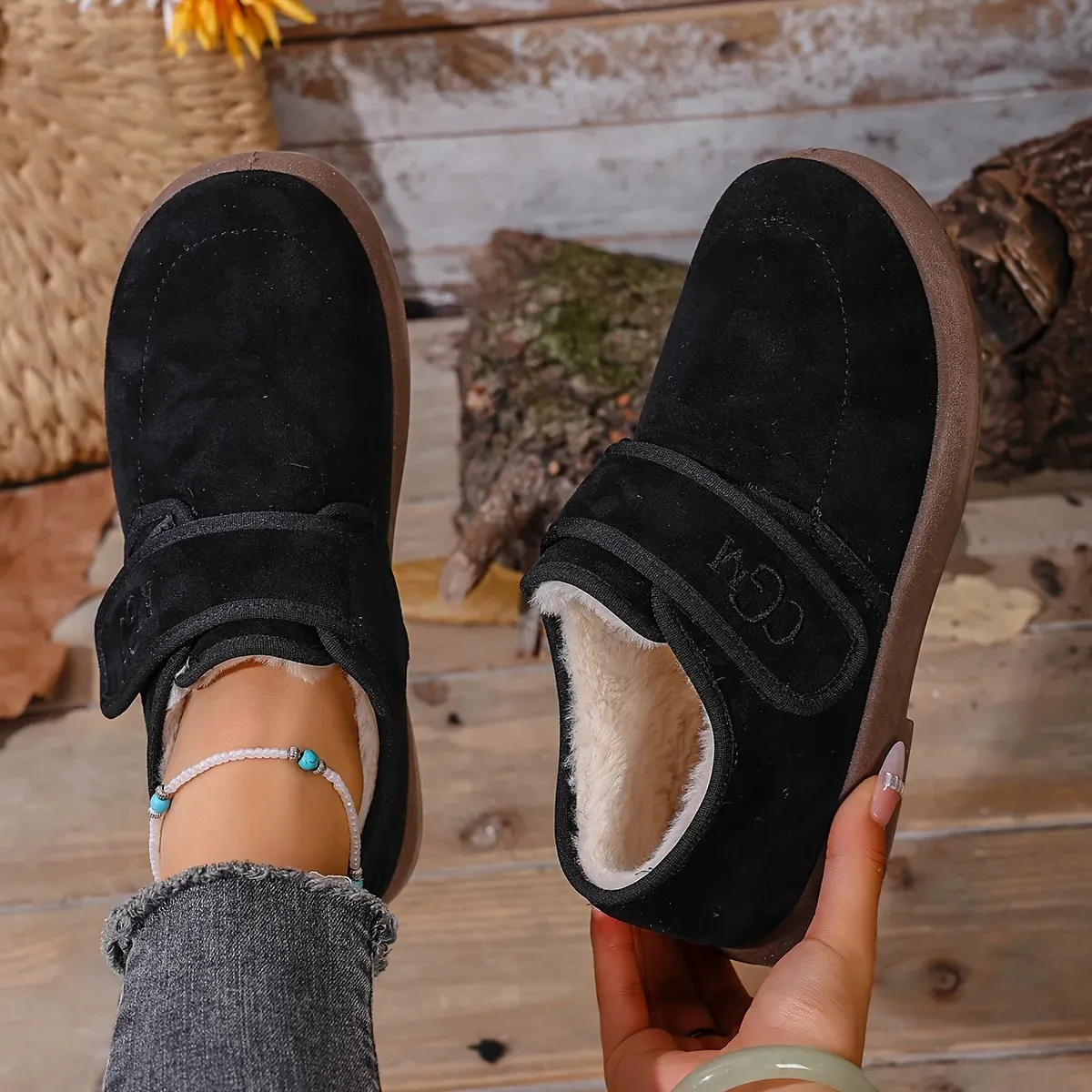 🔥Last Day Promotion 50% OFF - Women's Winter Slip-On Non-Slip Warm Shoes