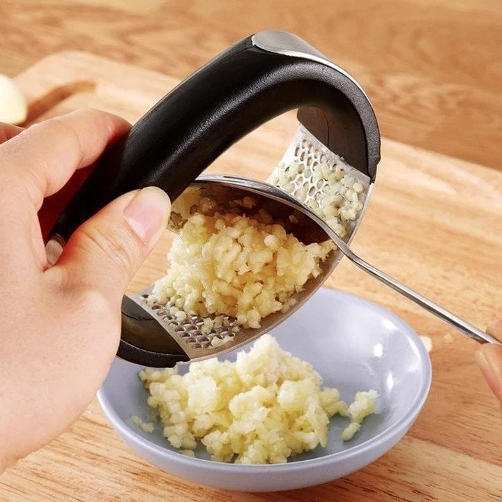 (Holiday Hot Sale-49% OFF) Stainless steel garlic press