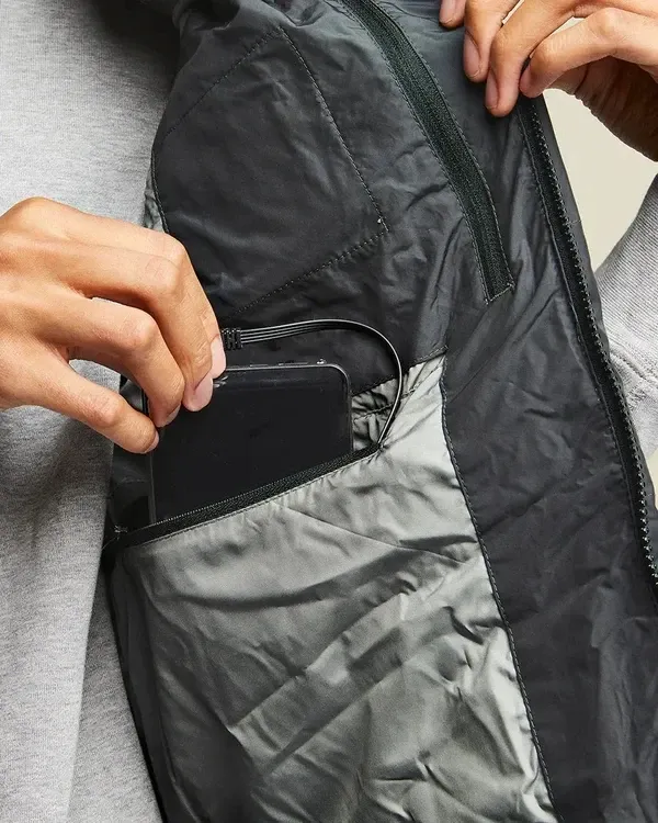 Self Heated Jacket Winter 💧 Waterproof and Stylish! 🌟Modes, Ultimate Versatility! 🕶️ A blend of style and coziness.s 🔋Long Battery, Lasting Warmth!-PLAWLTD