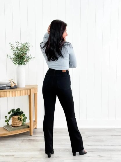 🔥HOT SALE-Mid Rise Button Fly Bootcut Jeans（Suitable for all body types）