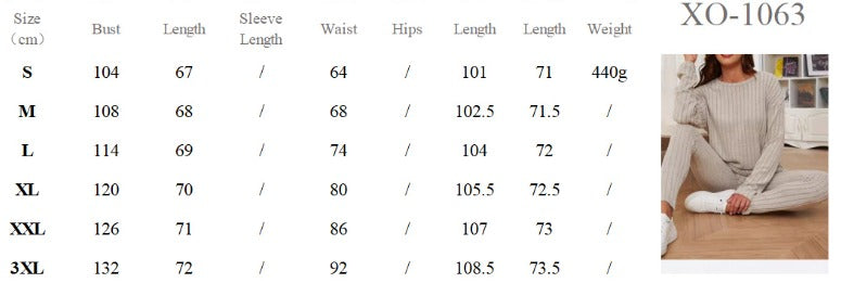 Casual 2-piece set of t-shirt and pants with long sleeves