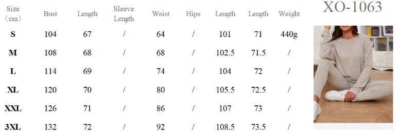 Casual 2-piece set of t-shirt and pants with long sleeves