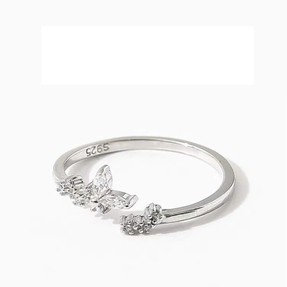 Delicate Silver Ring Adorned with Zirconia-tidenox