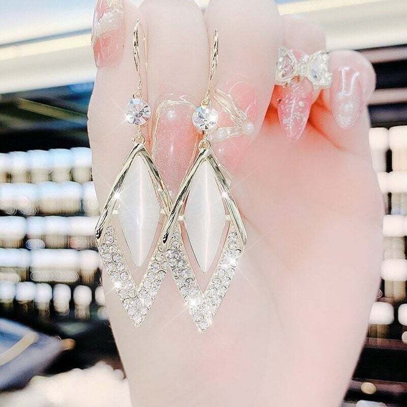 Fashion Rhombus Zircon Earrings-tidenox