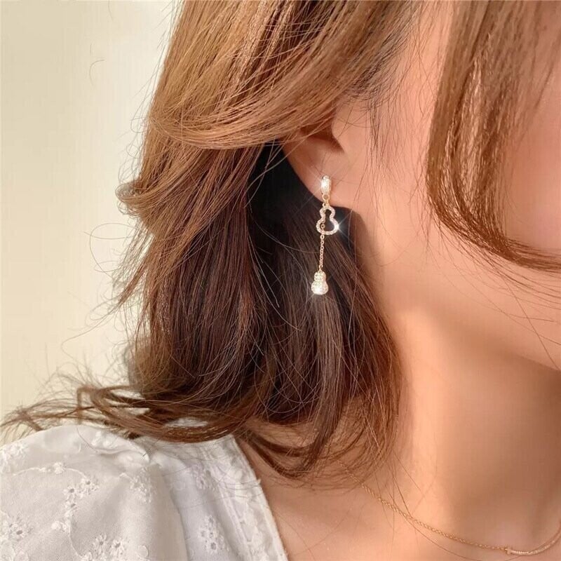 Diamond-Studded Gourd Earrings-tidenox