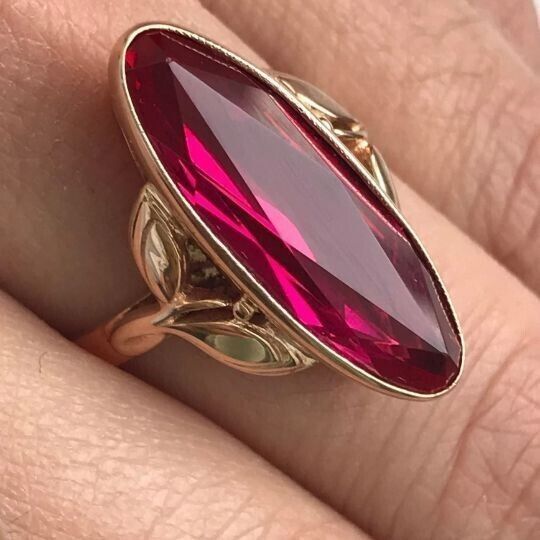 Vintage Garnet Oval Crystal Gold Ring-tidenox