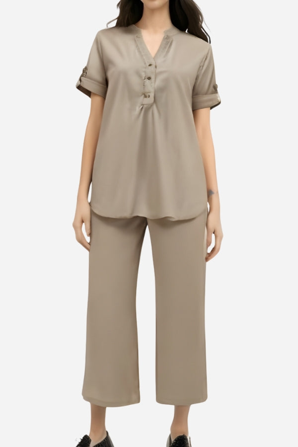 Dressed-up Casual: Short-Sleeved V-neck Top & Wide Trouser Suit-tidenox