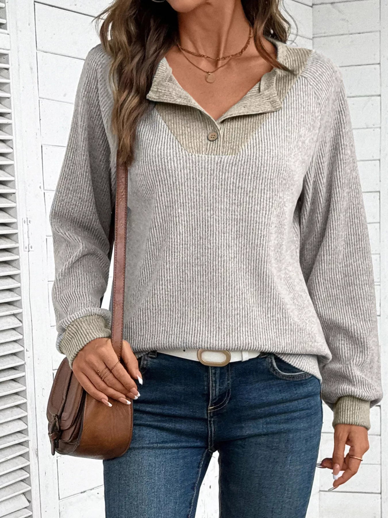Ribbed Knit Two-Tone Top-tidenox
