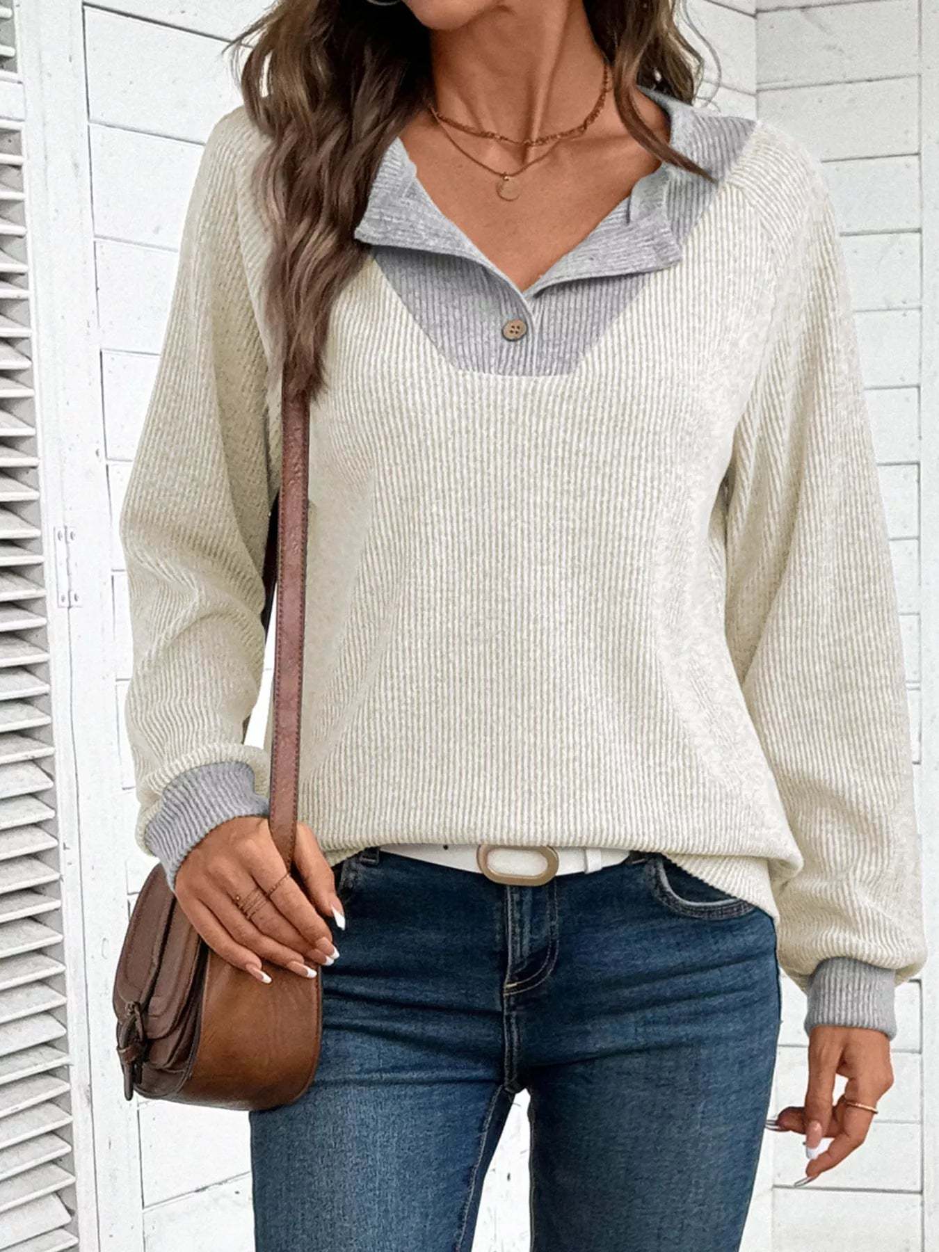 Ribbed Knit Two-Tone Top-tidenox