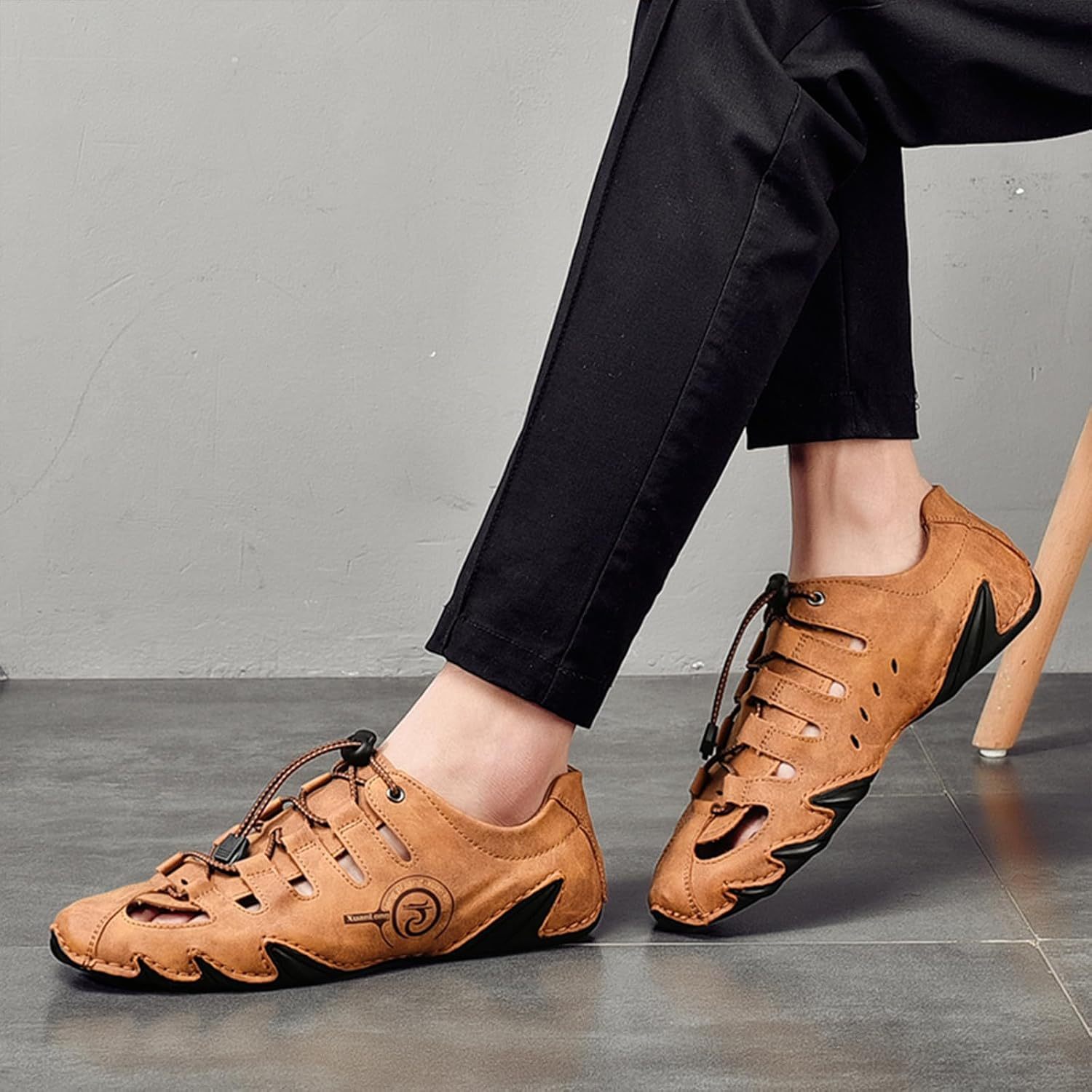  Men's Closed Toe Outdoor Leather Sandals Lightweight Adjustable Trail Hiking Walking Athletic Sandals Summer Casual Beach -tidenox