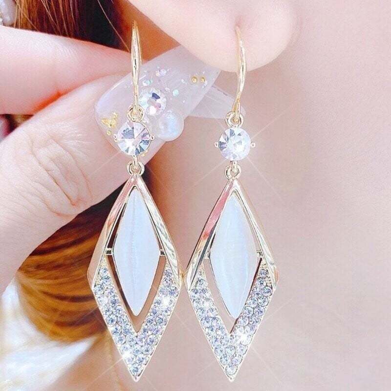 Fashion Rhombus Zircon Earrings-tidenox