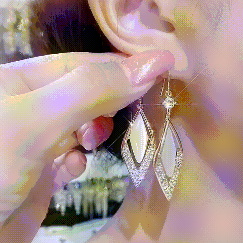 Fashion Rhombus Zircon Earrings-tidenox