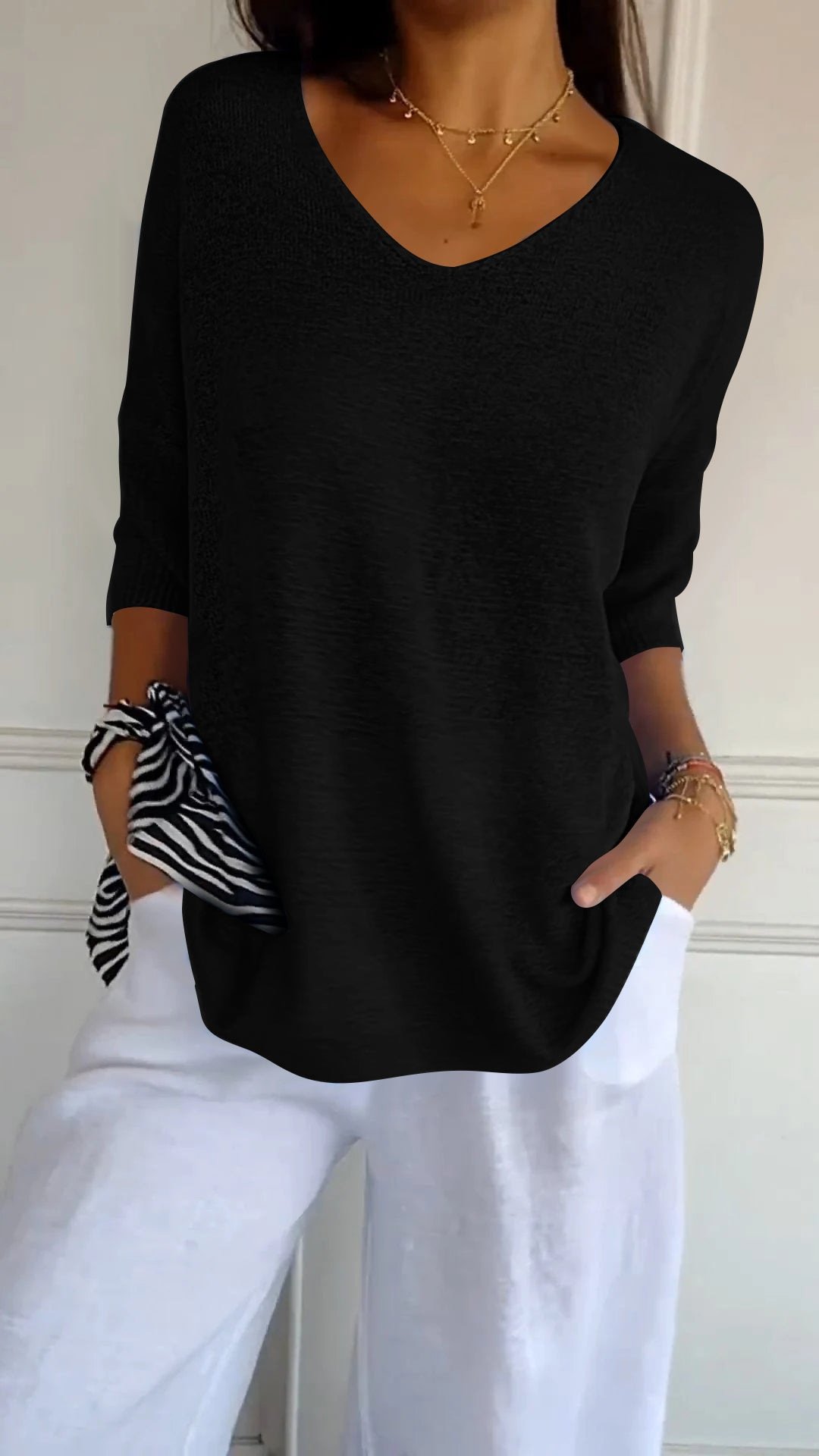 Solid Color Knitted V-neck Top-tidenox