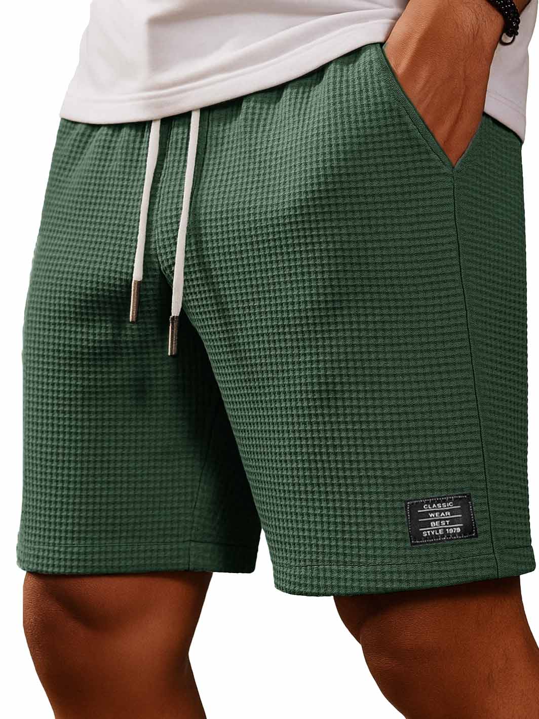 Men's Fashion Everyday Casual Waffle Fabric Embroidered Logo Pocket Shorts-tidenox