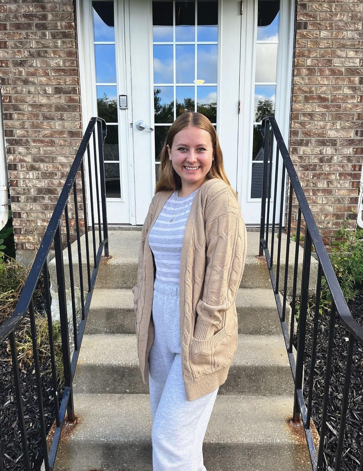 Zeagoo Women's Oversized Cardigan Cable Knit V Neck Sweater-tidenox