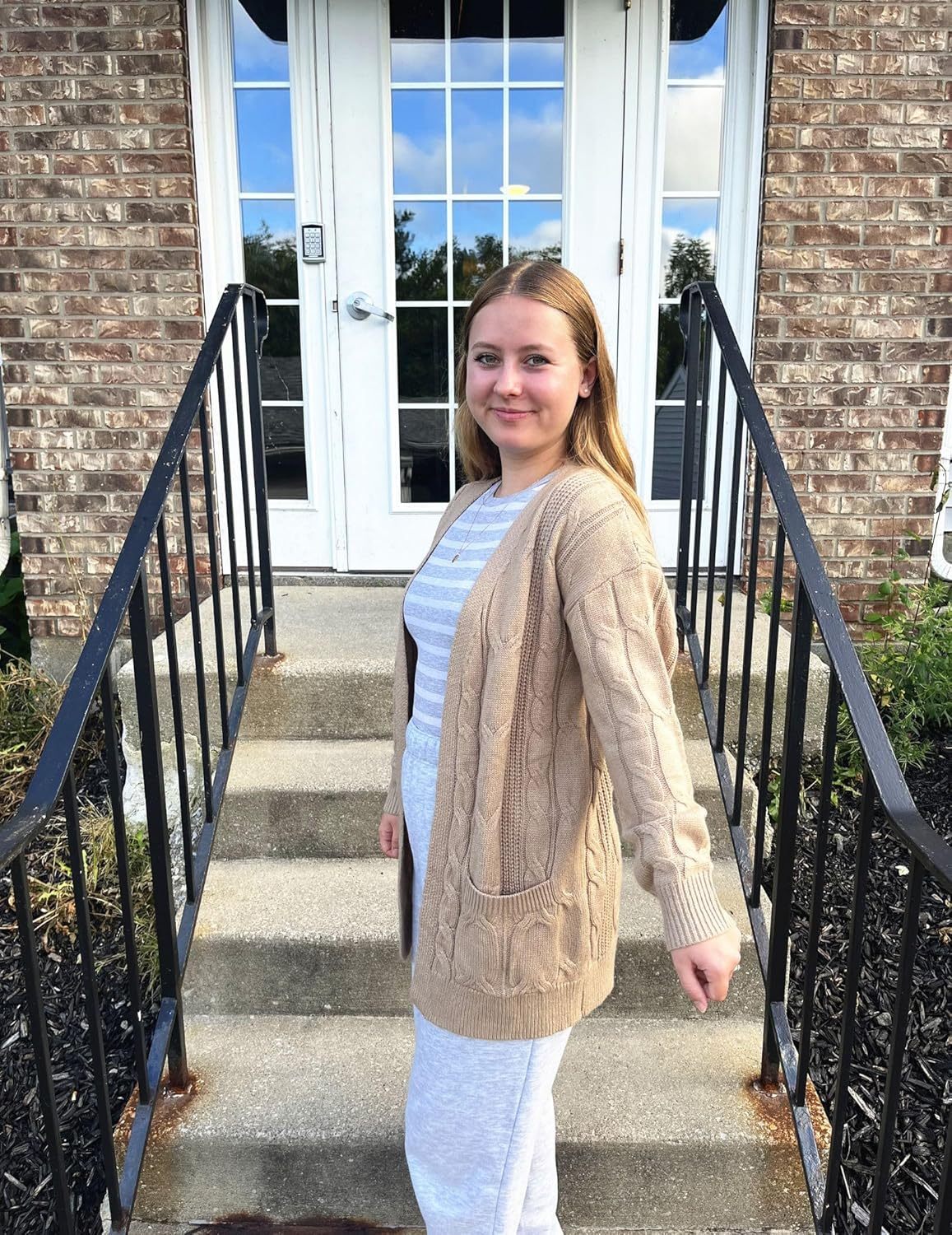 Zeagoo Women's Oversized Cardigan Cable Knit V Neck Sweater-tidenox