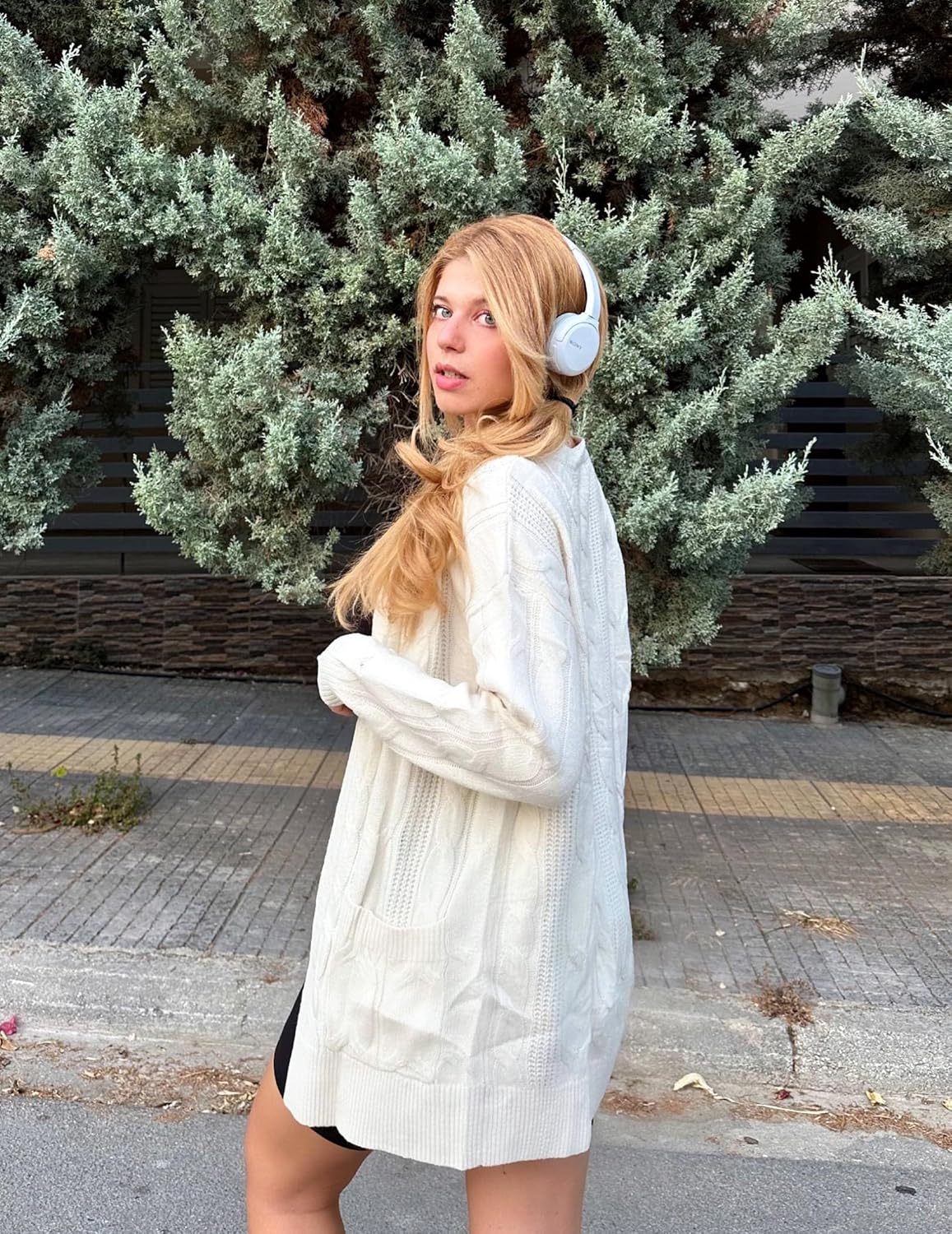 Zeagoo Women's Oversized Cardigan Cable Knit V Neck Sweater-tidenox