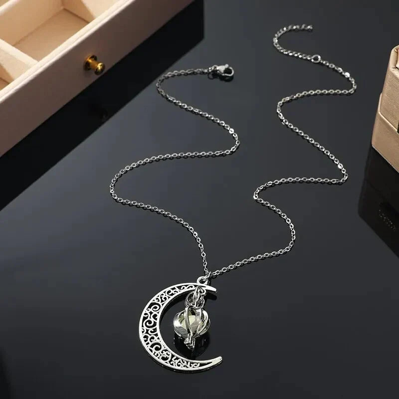 Moonstone Pendant Necklace – Enchanting Beauty with Empowering Energy-tidenox