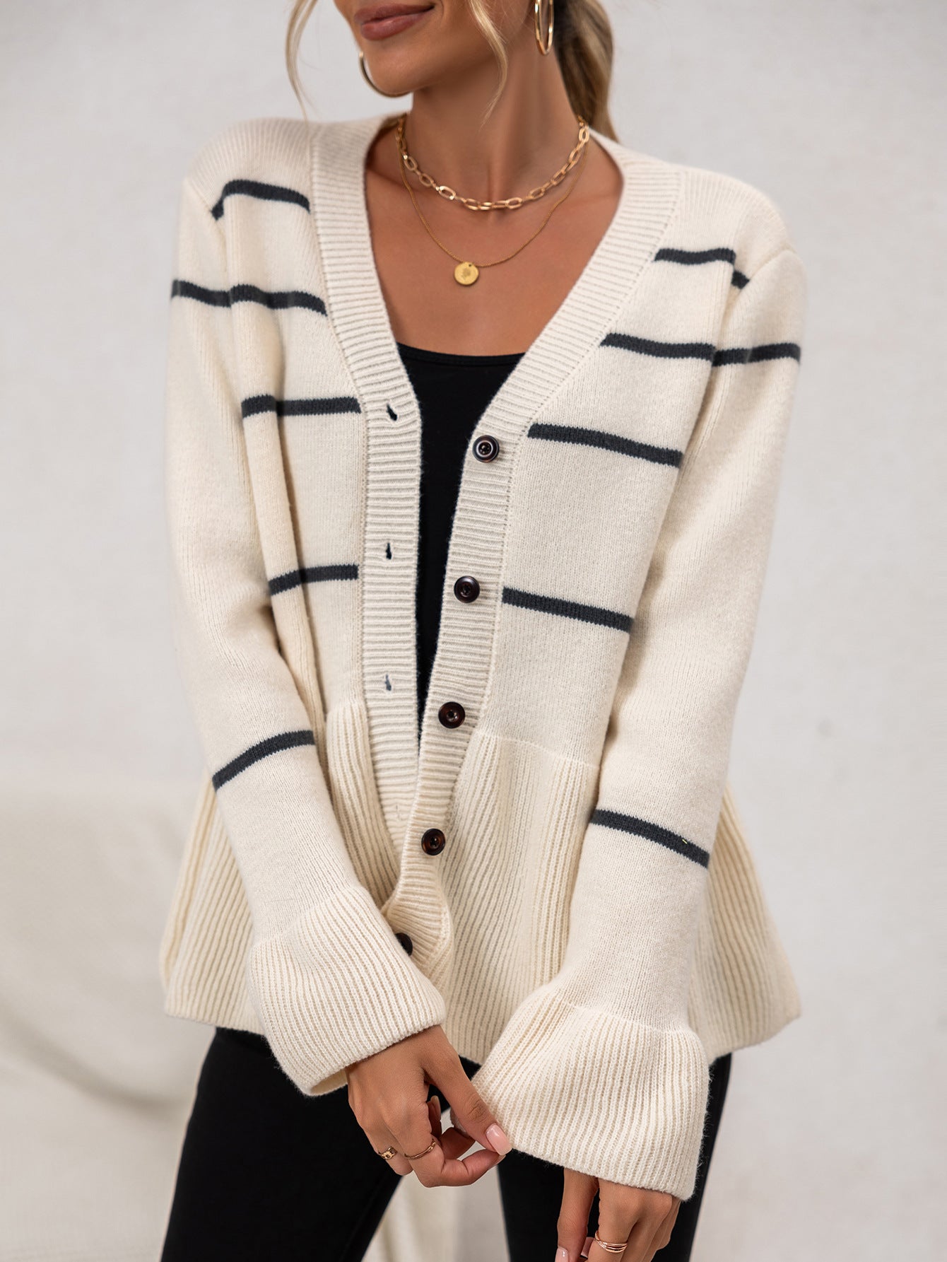 Soft Women’s Striped Cardigan - V Neck Buttoned, Knit, Fall-tidenox