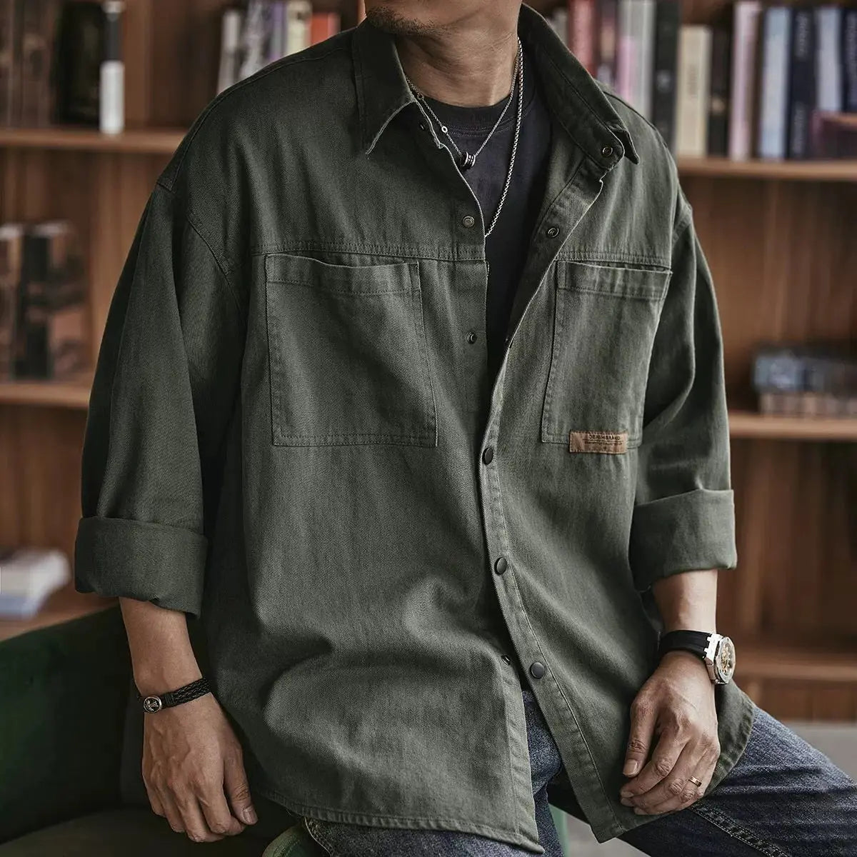 Loose Casual Fit Falcon Shirt-tidenox