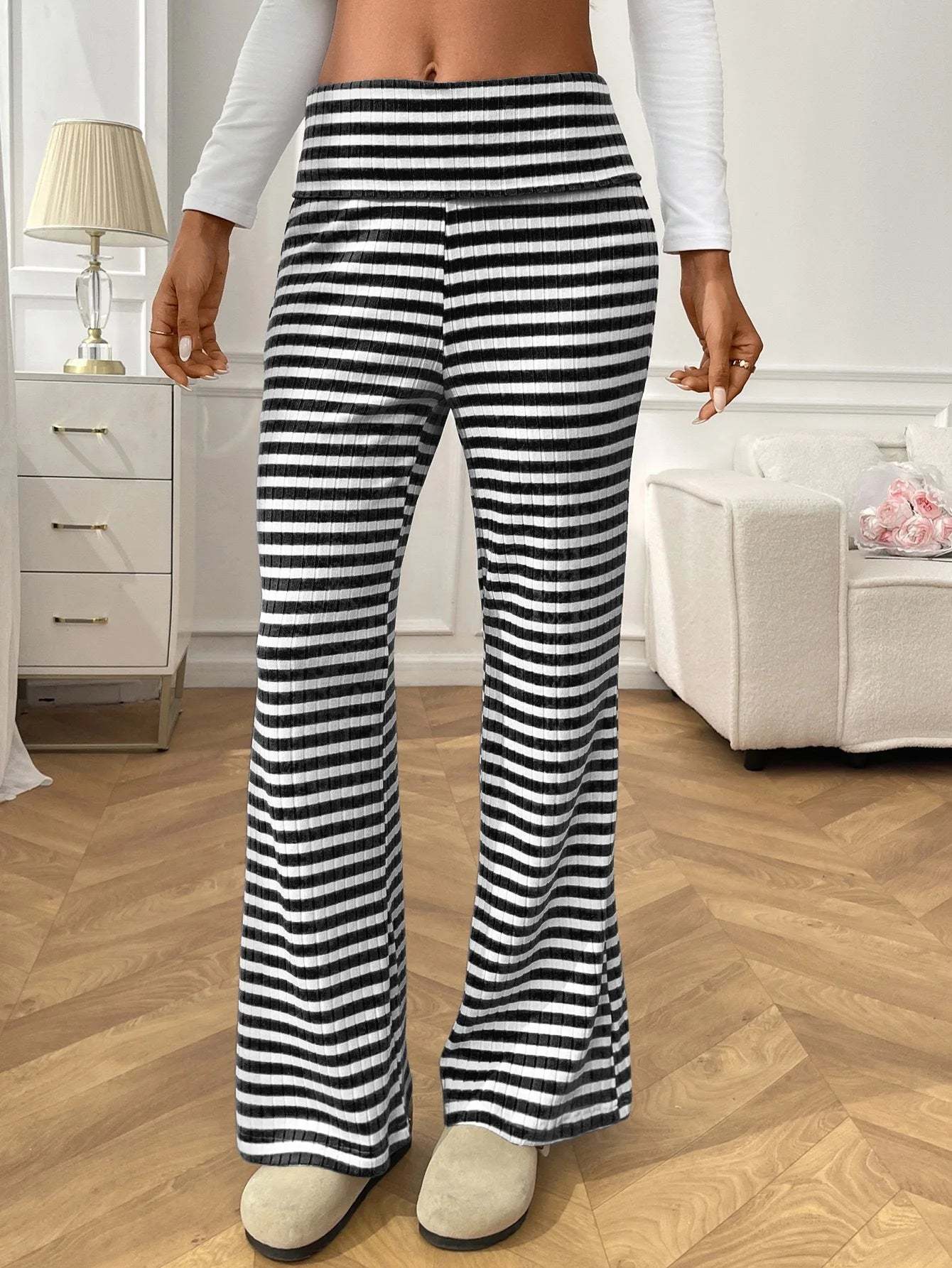 Capri - Flared Lounge Pants-tidenox