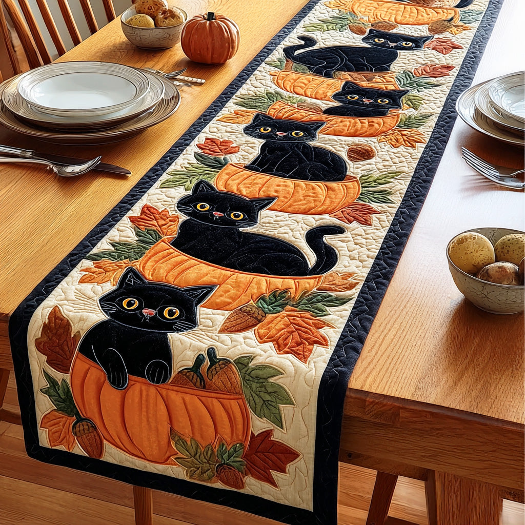 Midnight Whisker Charm Quilted Table Runner NCU0TD1177-tidenox