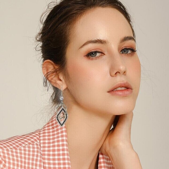 Rhombus Earrings with Diamonds-tidenox