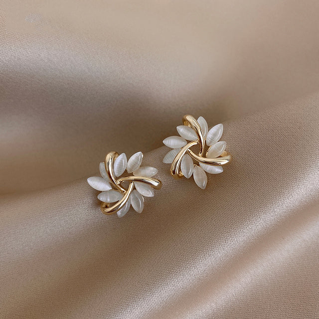 Tori™ – Curved Stone Flower Earrings-tidenox
