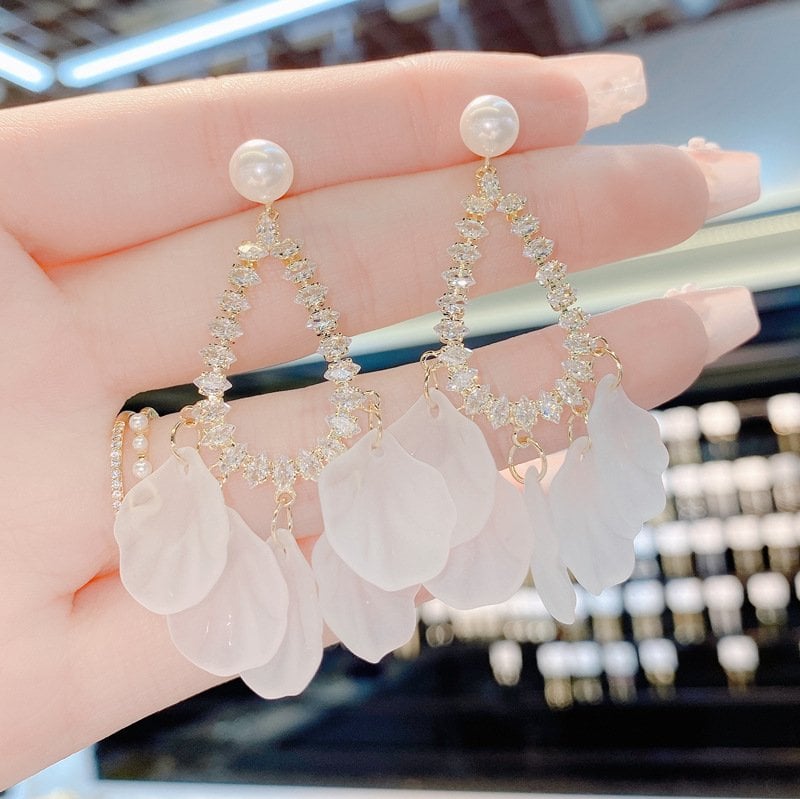 (🌸New Spring) Elegant Petal Fringe Earrings-tidenox