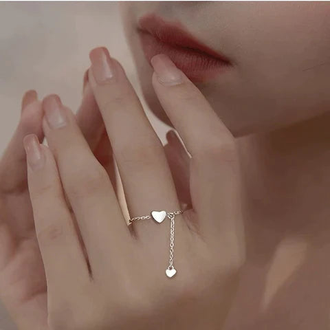 Adjustable Heart Tassel Ring – Whimsical & Romantic-tidenox