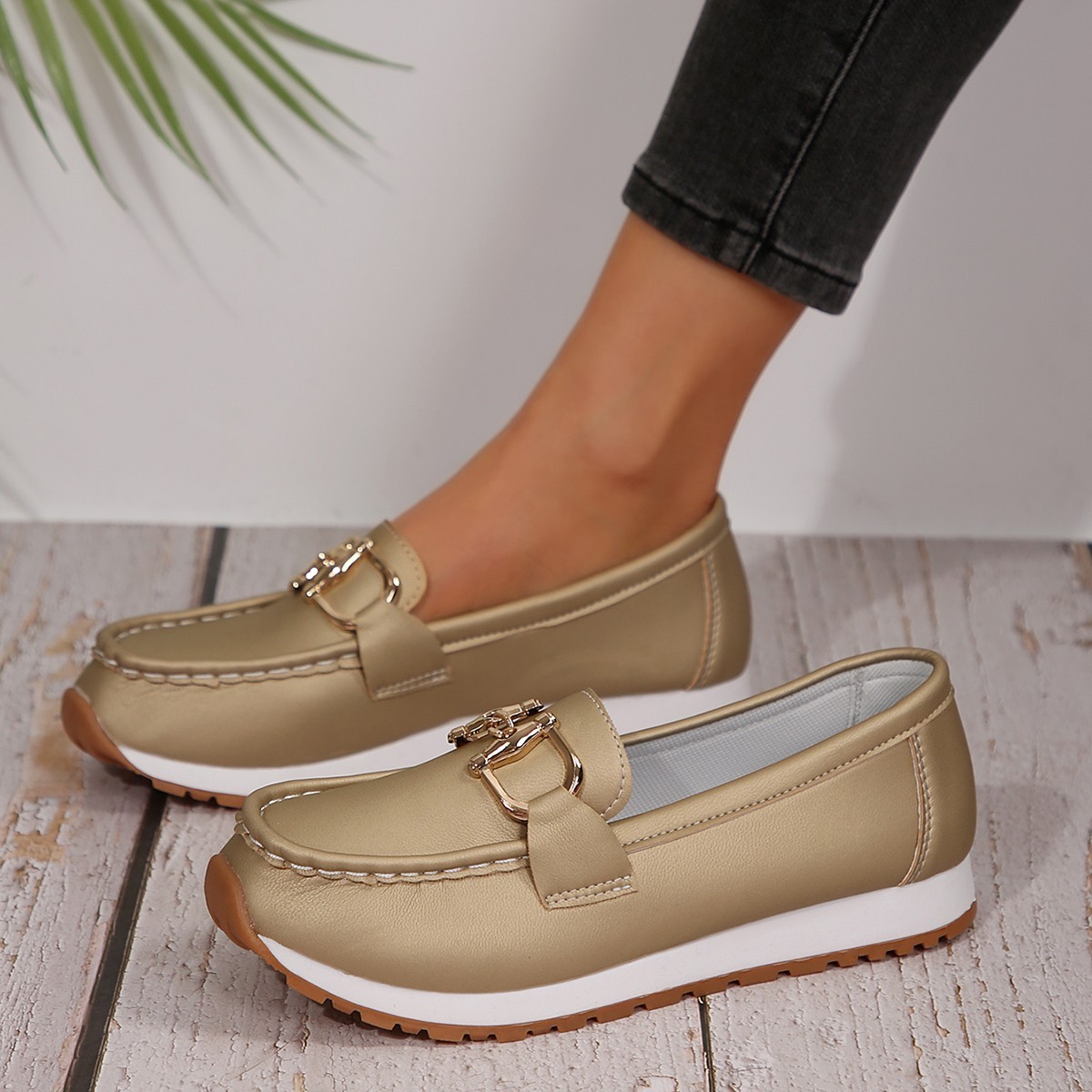 🔥LAST DAY 70% OFF - Women Comfortable Chain Decor Casual Walking Shoes-tidenox