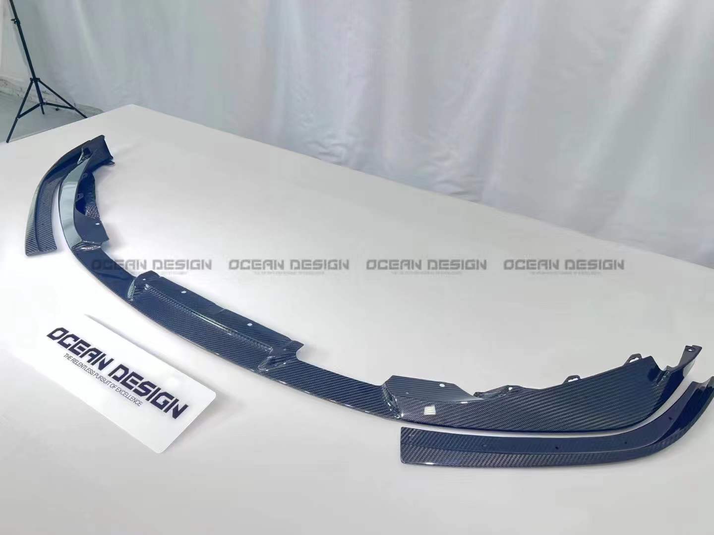 2021–2025 BMW M3 (G80) / M4 (G82) 3D Style Carbon Fiber Front Lip Splitter Protectors