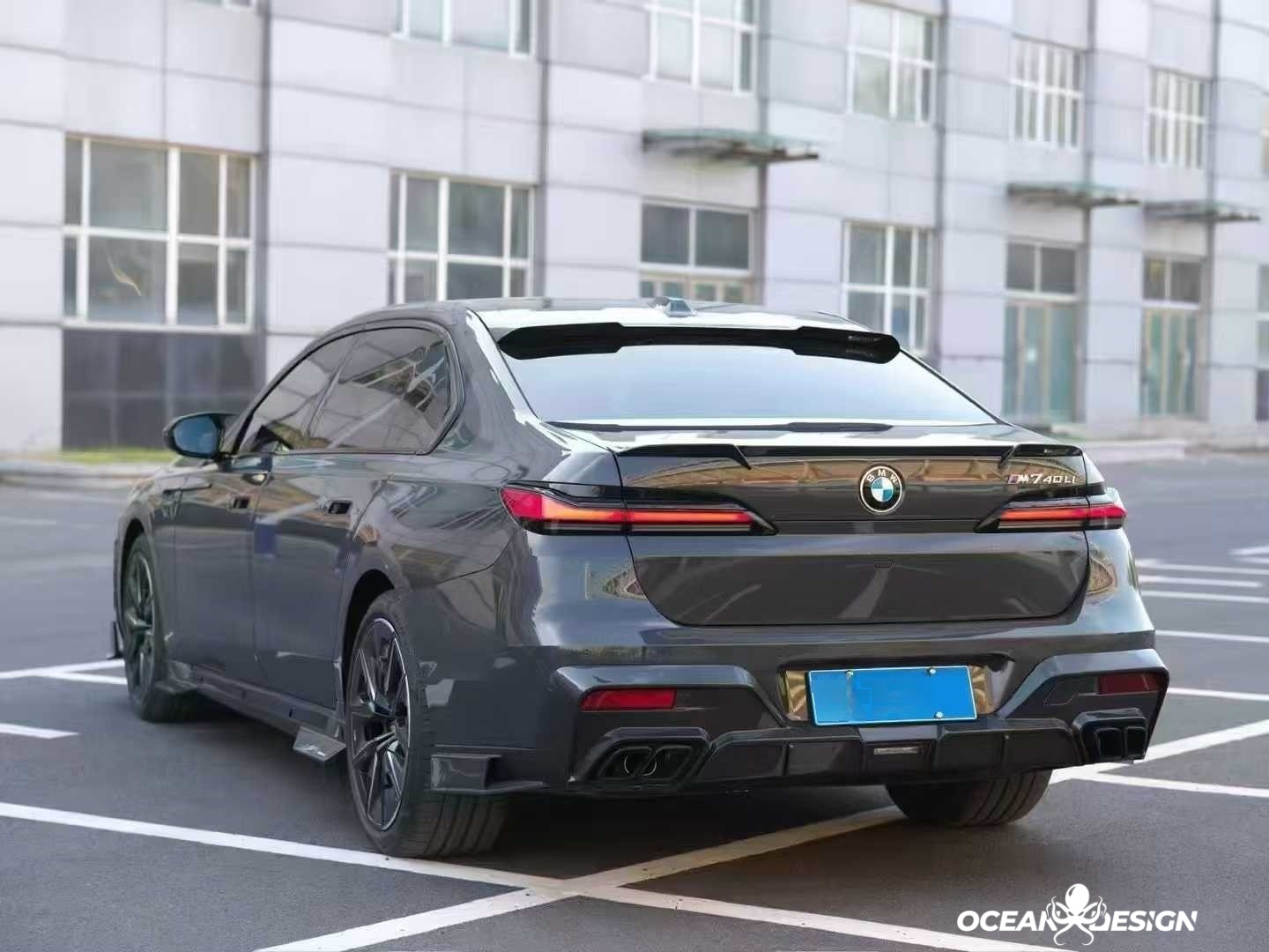 2023-2025 BMW G70 7 Series M Sport MSY Dry Carbon Rear Diffuser & Exhaust Tips