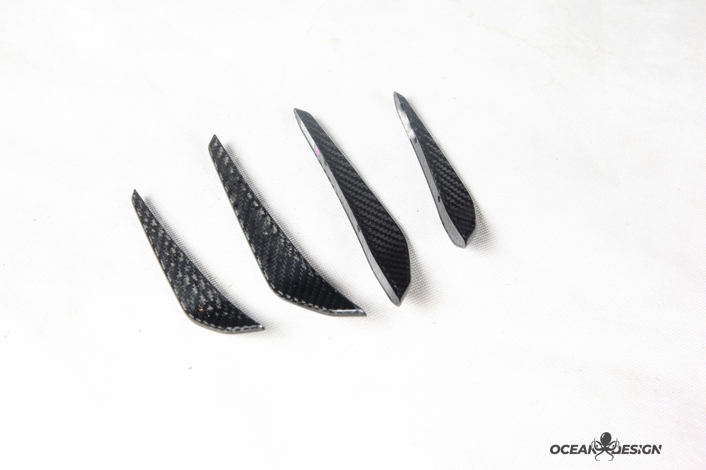 2021–2025 BMW M3 (G80) / M4 (G82) MP Style Front Canards – Dry Carbon Fiber