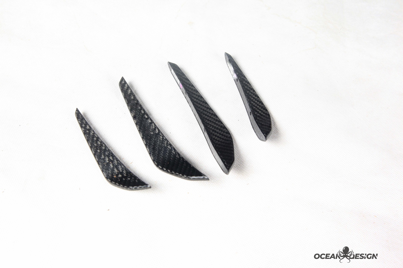 2021–2025 BMW M3 (G80) / M4 (G82) MP Style Front Canards – Dry Carbon Fiber