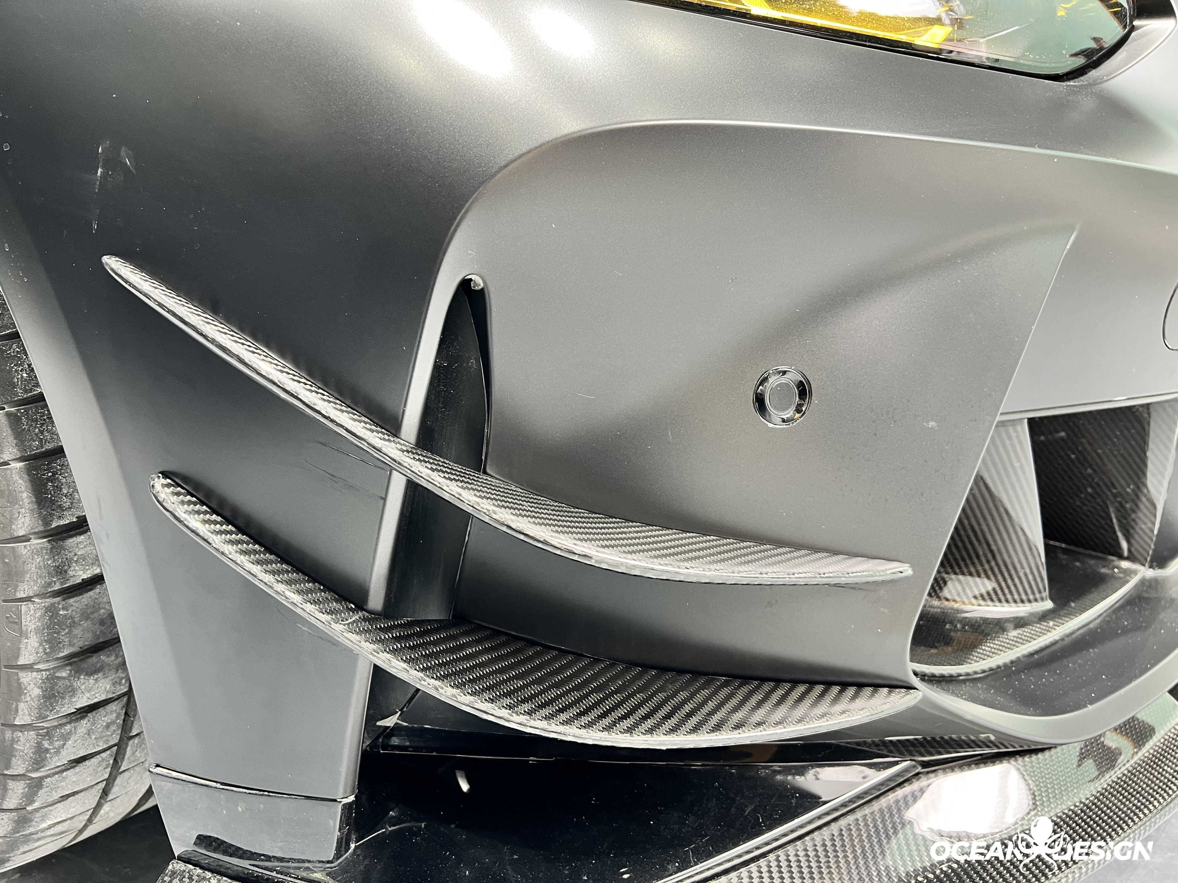 2021–2025 BMW M3 (G80) / M4 (G82) AC Style Front Canards – Dry Carbon Fiber