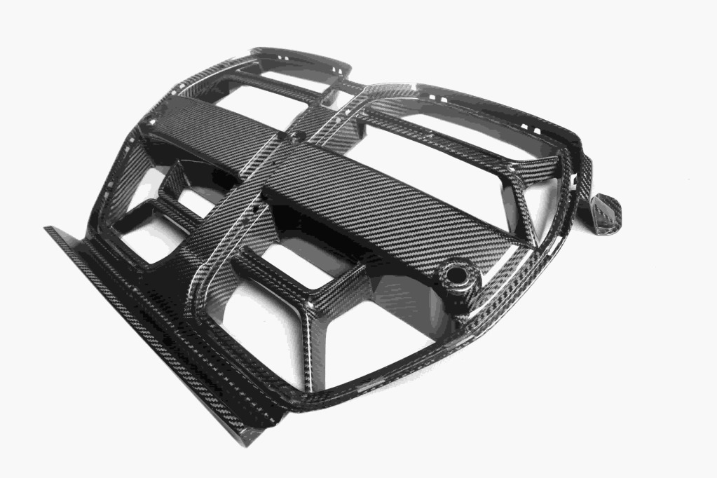 BMW M3 (G80) / M4 (G82) V-Style Dry Carbon Front Grille – 3K Matte Finish